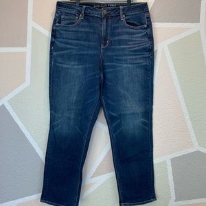 American Eagle High-Rise Super Stretch Tomgirl Jeans - Size 16 Regular